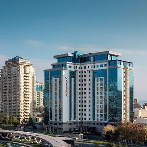 Movenpick Winter Park באקו